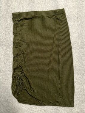 Large Let’s Gym Women’s Olive Green Ribbed Midi Skirt with Drawstring, Like New